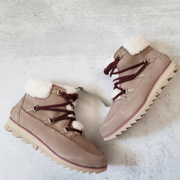 Sorel Harlow Lace Up Shearling Suede Waterproof Boots Sz 8 NWT - Picture 2 of 7